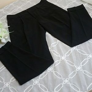 ALICE + OLIVIA  BLACK PANTS SIZE 4